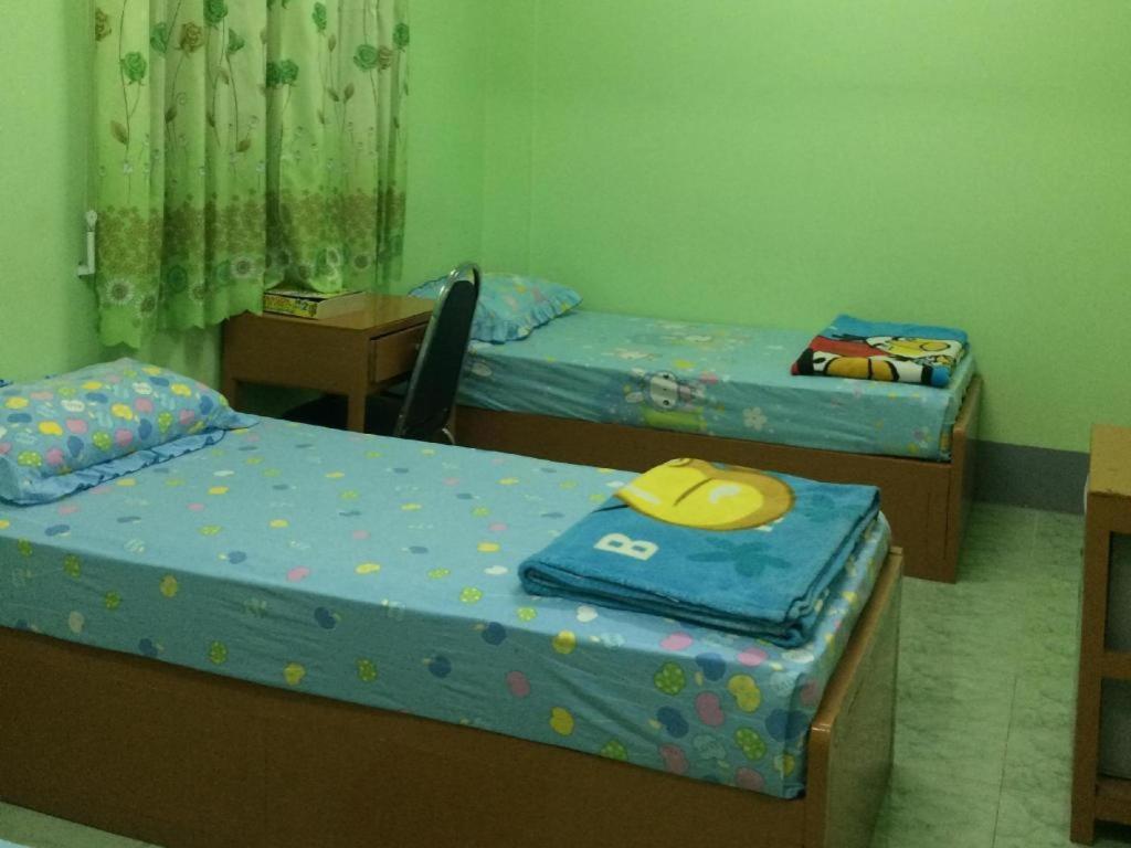 Nay Chi Lin Hotel Pathein Экстерьер фото