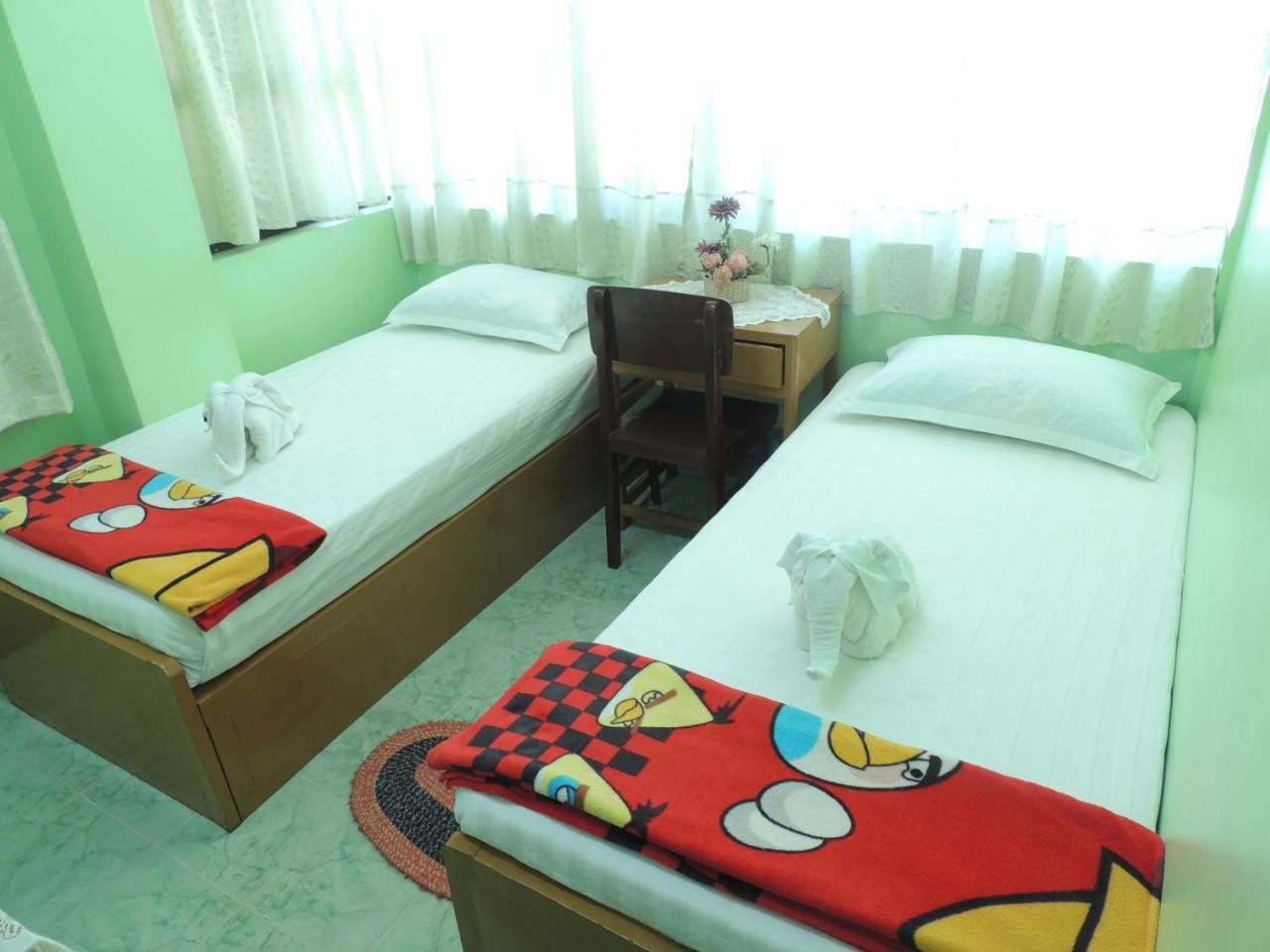 Nay Chi Lin Hotel Pathein Экстерьер фото
