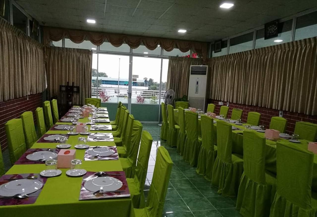 Nay Chi Lin Hotel Pathein Экстерьер фото